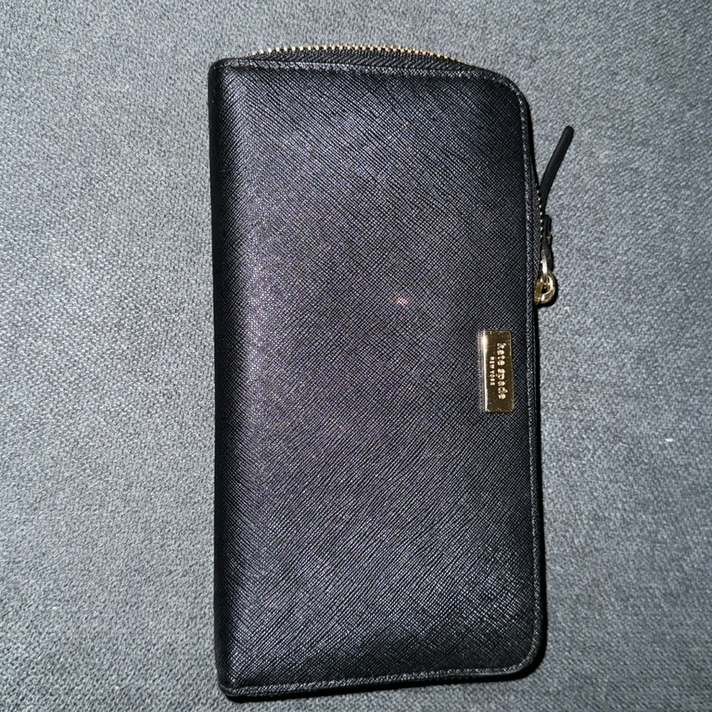 Black leather Kate Spade hand wallet